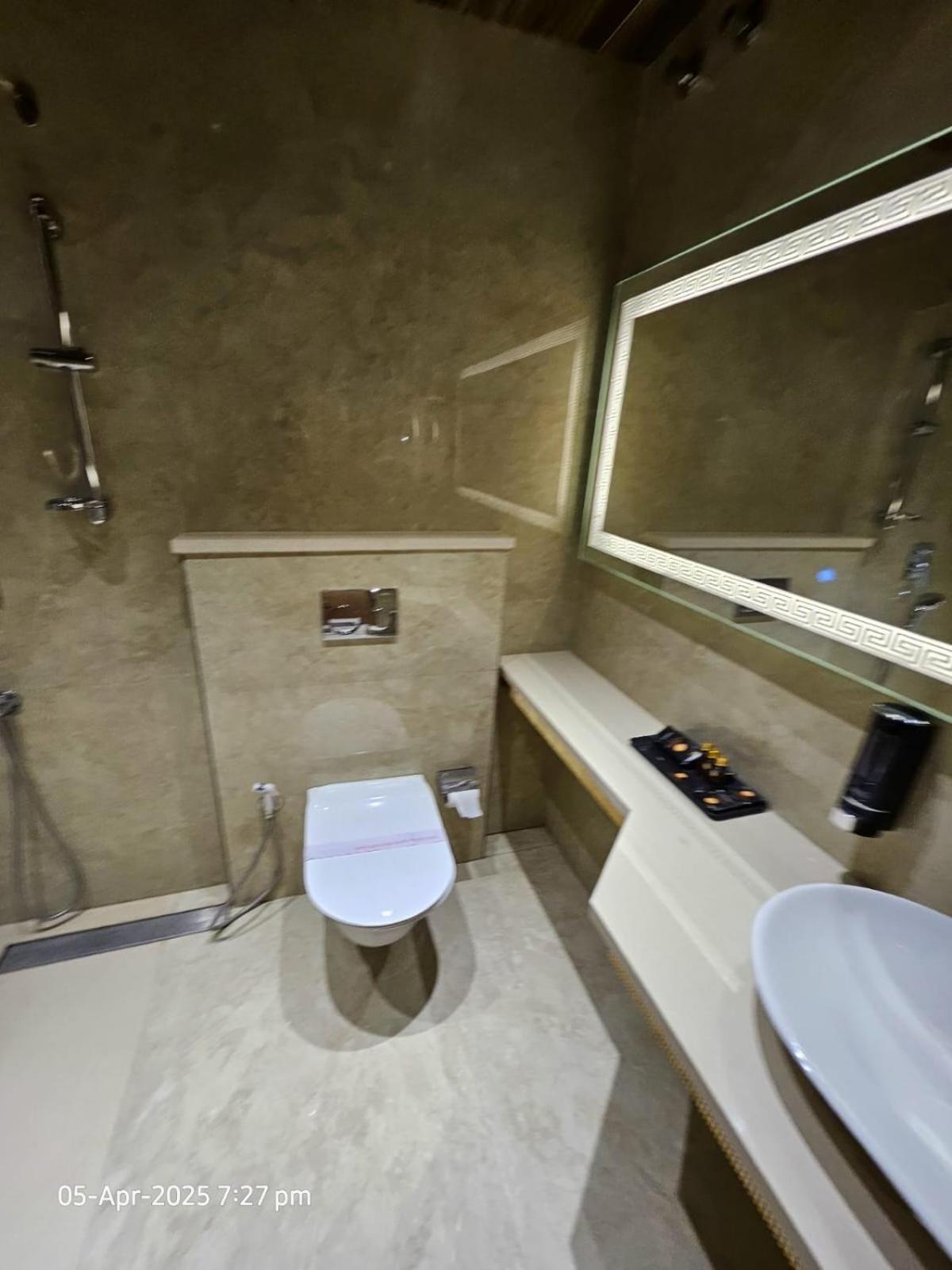 The Grand Suncity Hotel & Resorts Bhopal Eksteriør billede