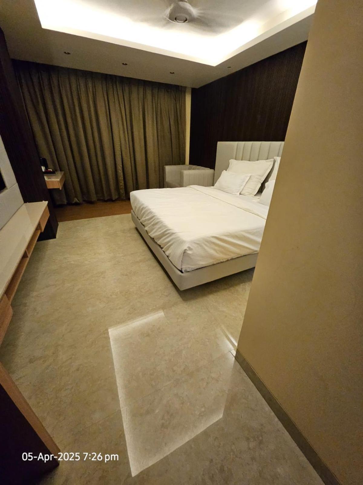 The Grand Suncity Hotel & Resorts Bhopal Eksteriør billede
